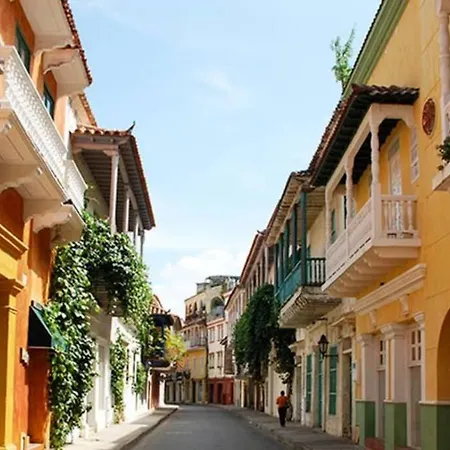 De Indias, Mar, Historia Y Diversión ! * Cartagena